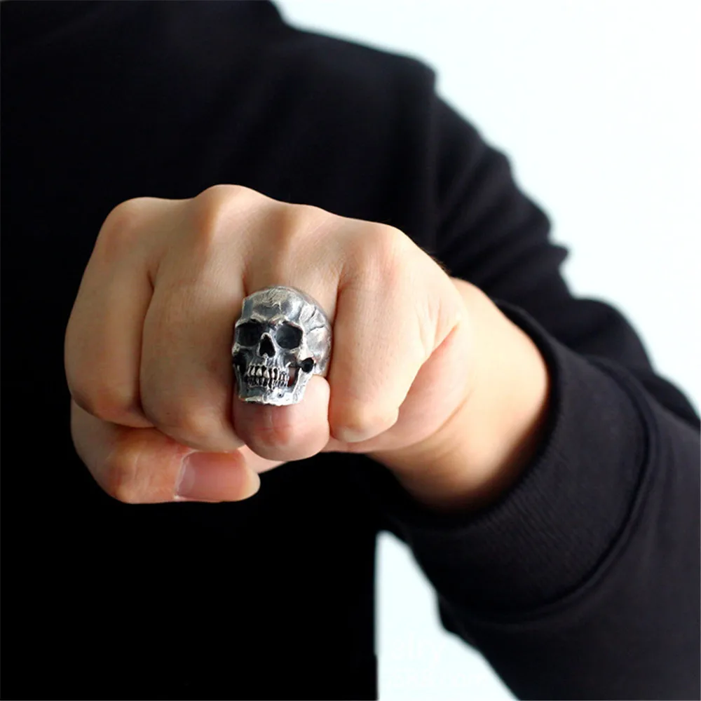 Popular fashion skull ring men\'s retro hip hop rock boy birthday gift jewelry wholesale