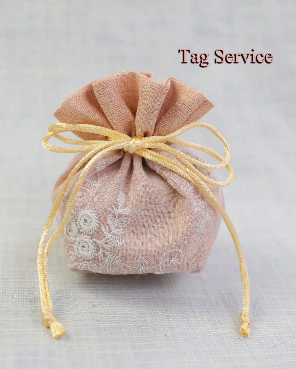 

Drawstring Wedding Pouch 7x9.5cm Chocolate Candy Gift Bag Elegant Jewlery Fine Lace Precisely Exquisite Bag Can Do Tag and Logo