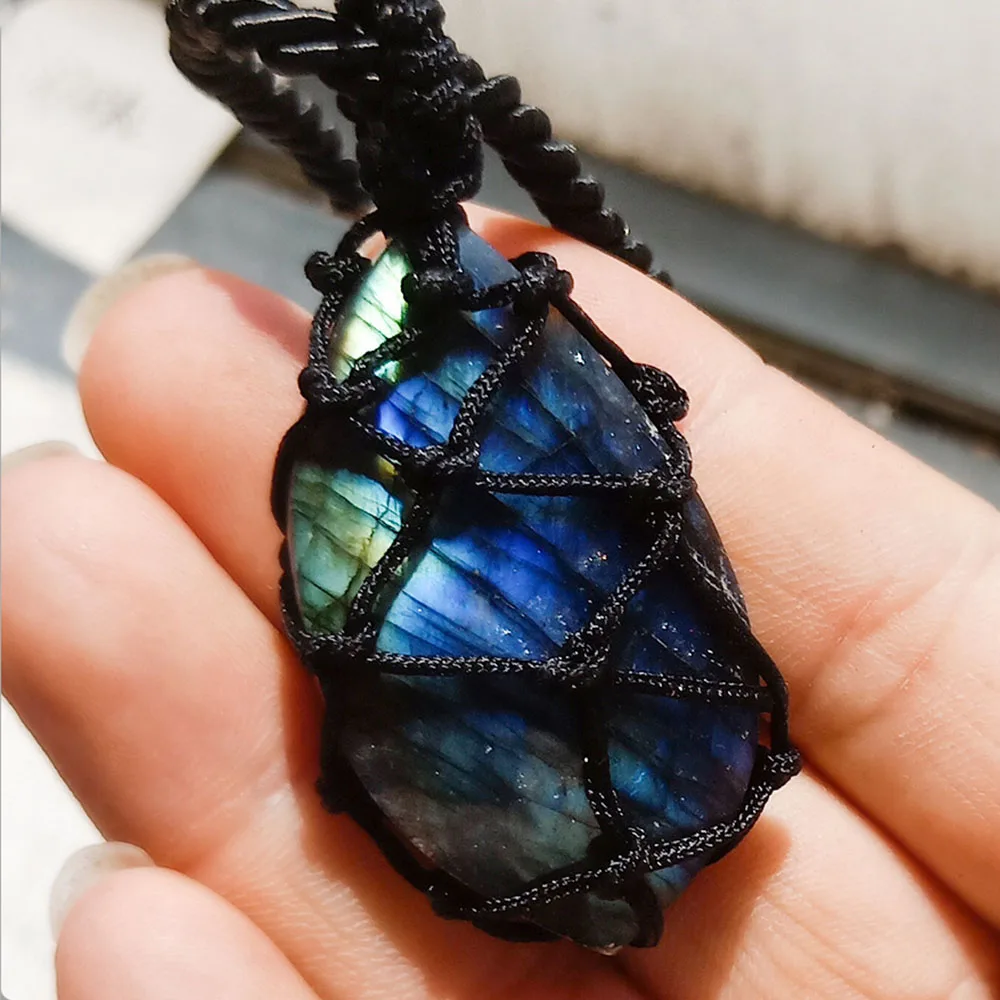 

Natural Labradorite Moonstone Polished Palm Stones Blue Shine Light Healing Crystals Pendant Raw Stone With Braided Rope Fortune