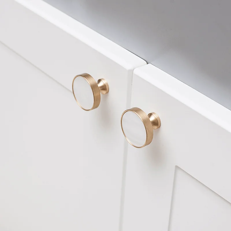 Brass + Shell Clothes Hooks White Round Cabinet Drawer Handles and Knobs Kitchen Cupboard Door Knob Home Decor Wardrobe Pulls