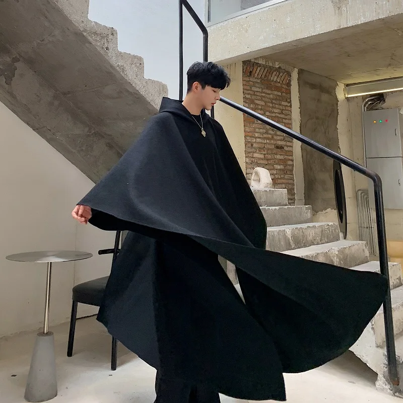 Men Japan Street Style Hooded Robe Cloak Trench Coat Outerwear Male Gothic Punk Fashion Show Pullover Long Jacket Overcoat