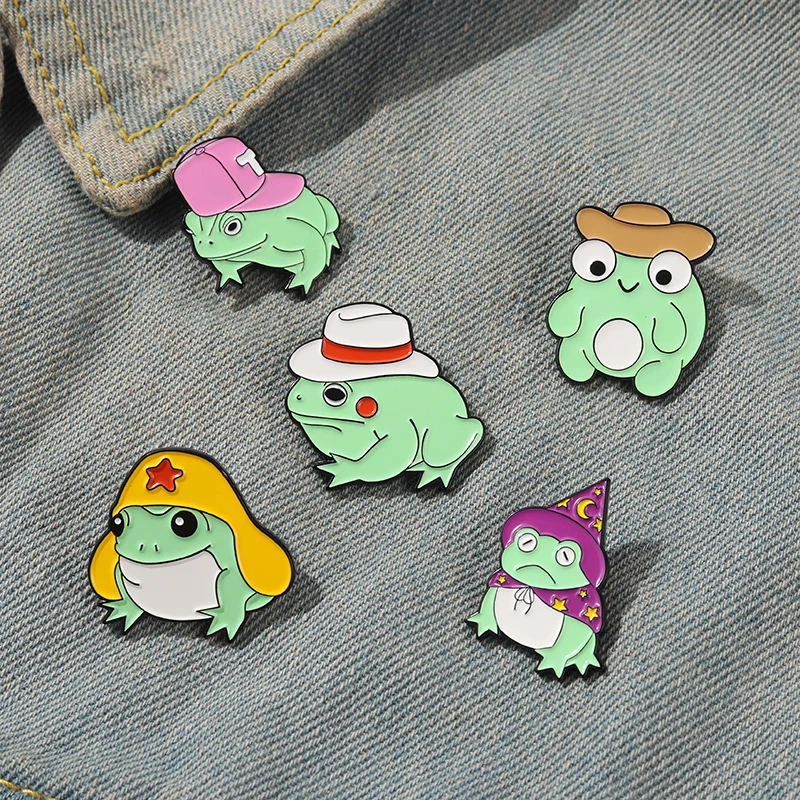 5pcs/set Fun Animal Enamel Pin Custom Duck Frog Dog Cat Dolphin Snake Bee Bear Rainbow Tarot Brooch Lapel Badge Amazing Price