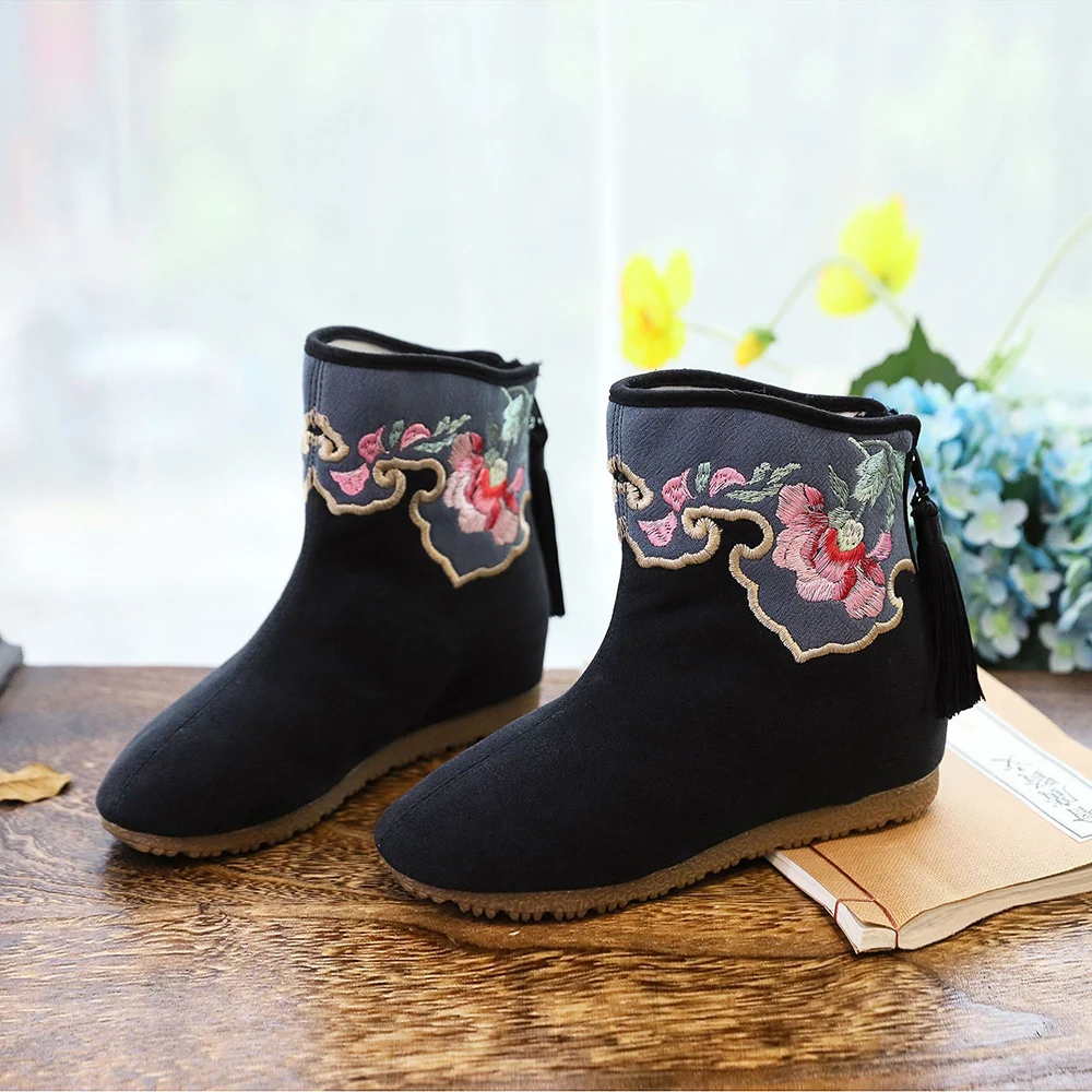 Veowalk Tassel Autumn Winter Women Cotton Flat Ankle Boots Comfortable Non-Skid Warm Booties Retro Embroidery Shoes Black Beige