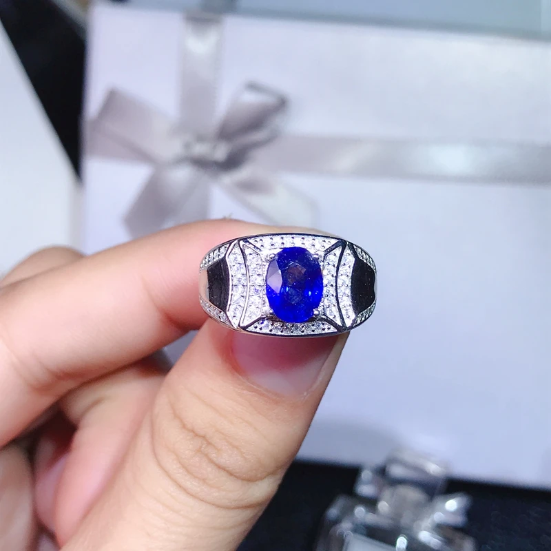 2 Carat natural sapphire men's ring, super atmosphere. 925 pure silver does not change color.  New products