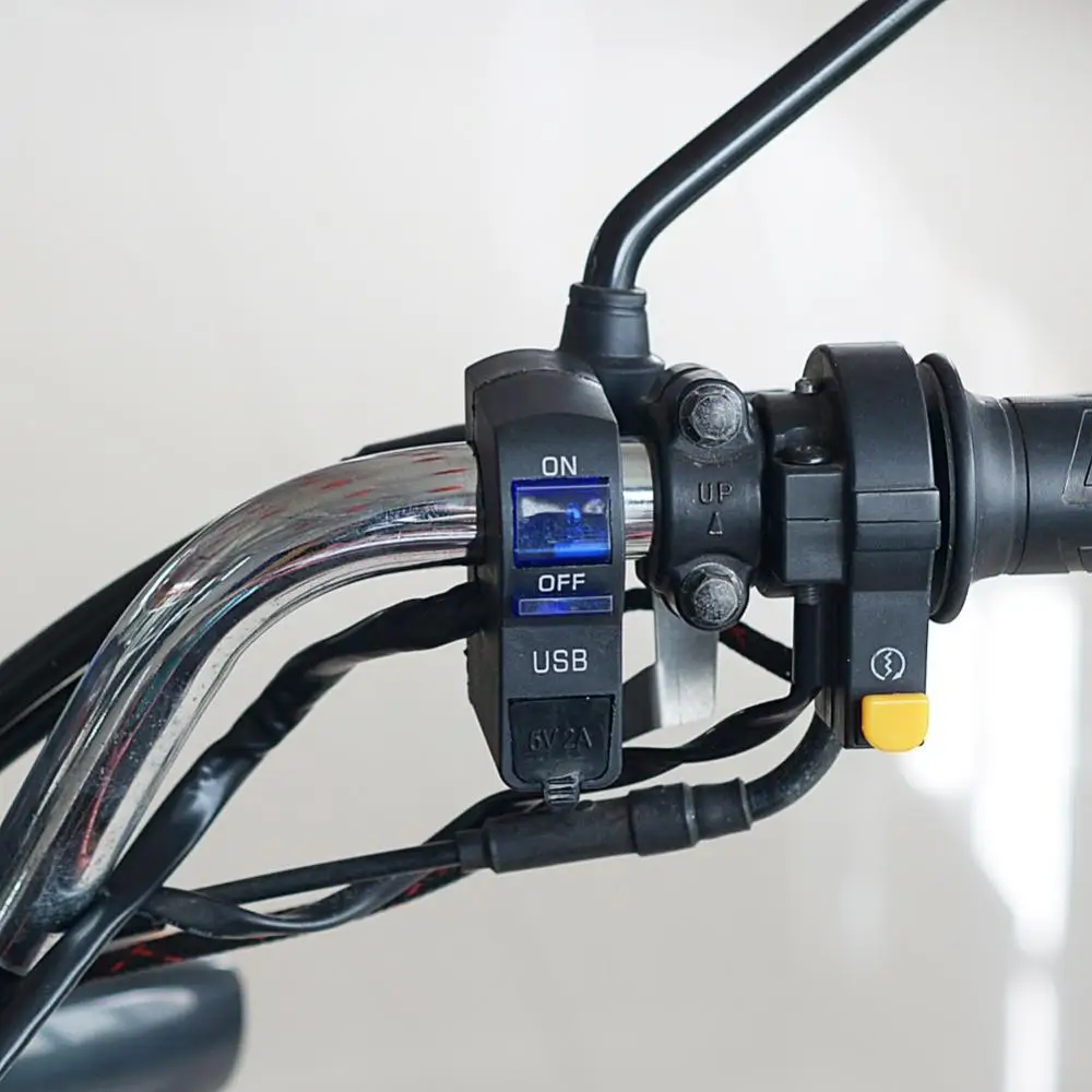 Indicatore LED supporto per manubrio per moto caricatore per telefono con porta USB con interruttore ricambi per accessori moto facili da installare