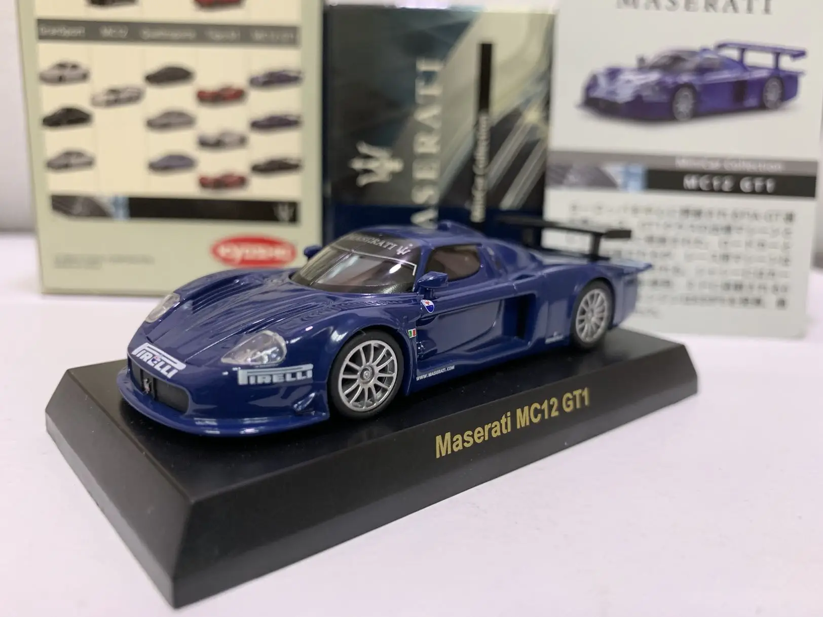 

KYOSHO 1/64 Maserati MC12 GT1 Collect die casting alloy trolley model