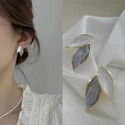 New Korean Arrival Metal Trendy Fresh Lovely Sweet Grey Leaf Stud Earrings For Women 2022 Fashion Jewelry