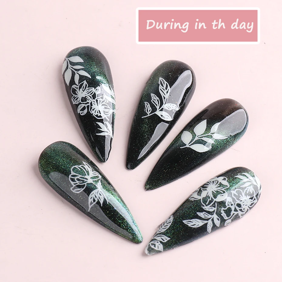 9 Stks/set Lichtgevende Effect Nail Stickers Vlinder Bloem Blad Ontwerp Lente Decals Gloeien In Het Donker Sliders Wraps GLCY055-063