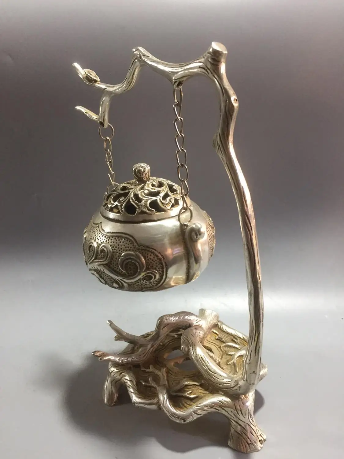 Exquisite white copper Feilong wine pot ornament