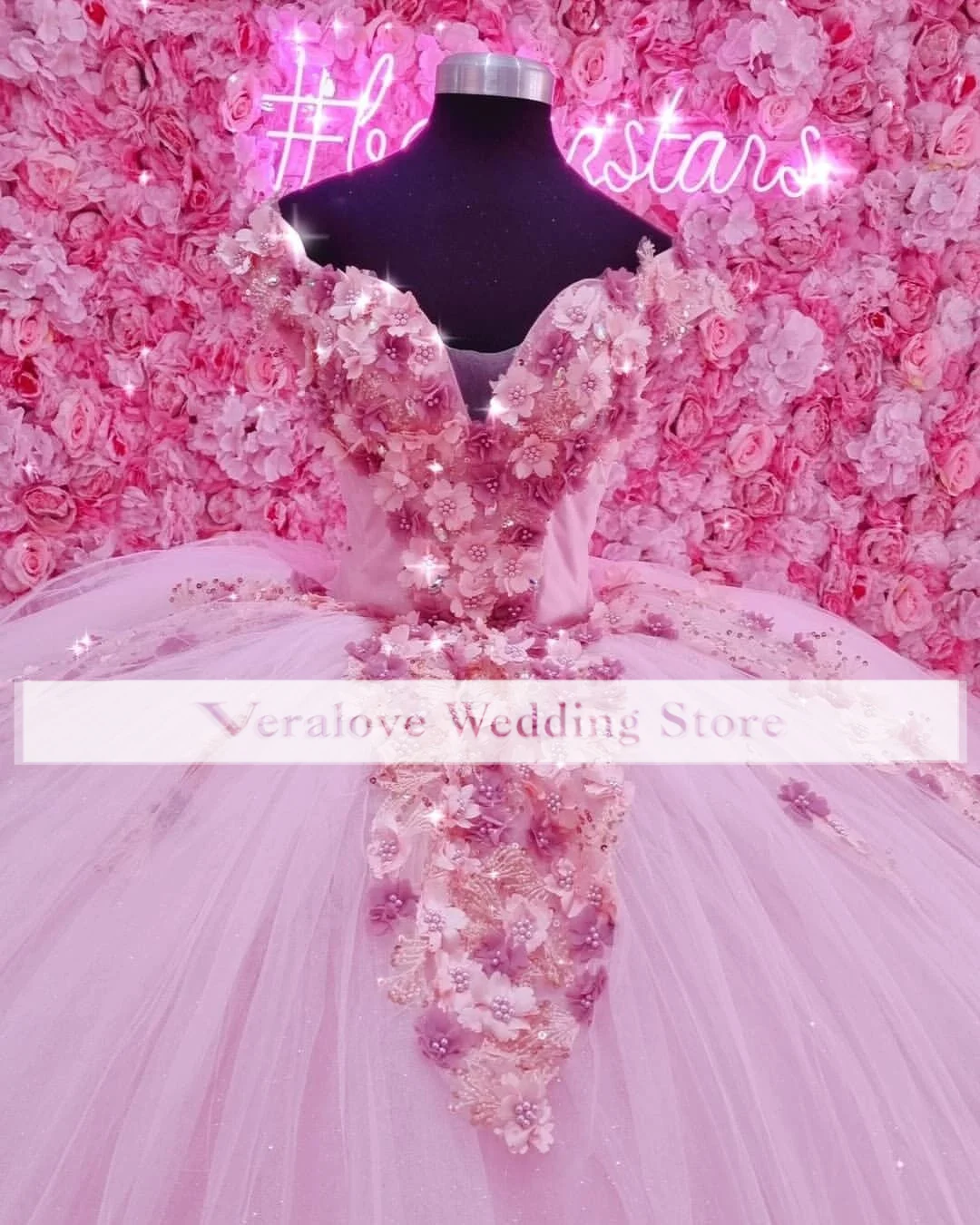 럭셔리 Quinceanera 드레스 꽃 오프 어깨 라이트 블루 핑크 공주 소녀 댄스 파티 복장 아플리케 Vestidos De Xv Años