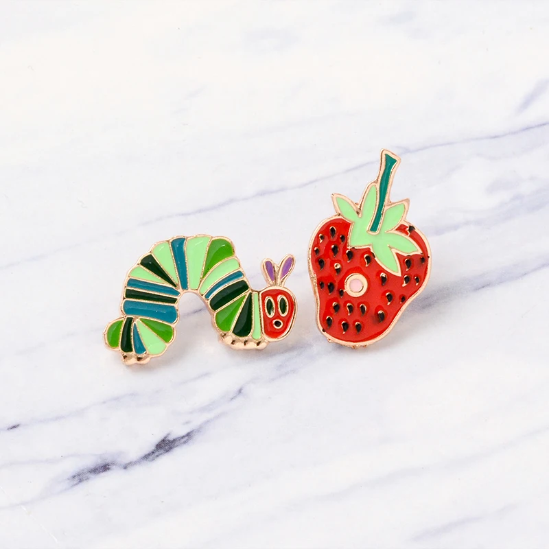 Caterpillars and Strawberry Cartoon Pins Fruit Brooches Enamel Pins Lapel Pin Couple Funny Cute Jewelry Gifts for Kids Wholesale