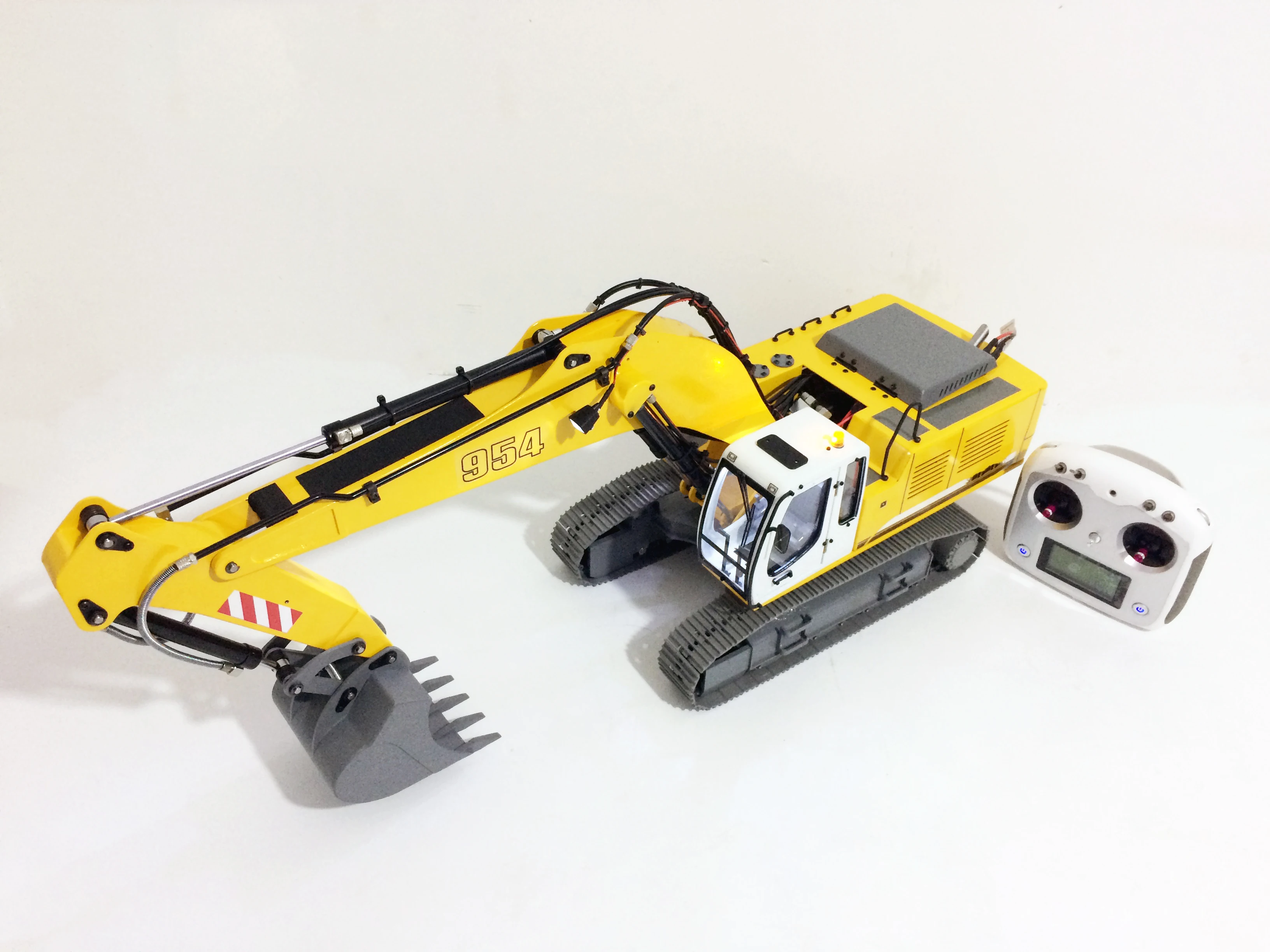 In Stock!!!1:12 All Metal Rc Hydraulic Excavator,Rc Model,Rc Toys,Christmas Present,954 Pro