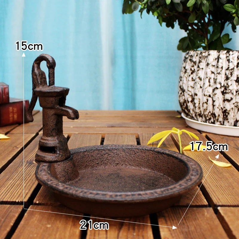 Rustic Water Pump Round Cast Iron Bird Feeder European Home Garden Table Decor Heavy Metal Trinket Storage Plate Candle Holder