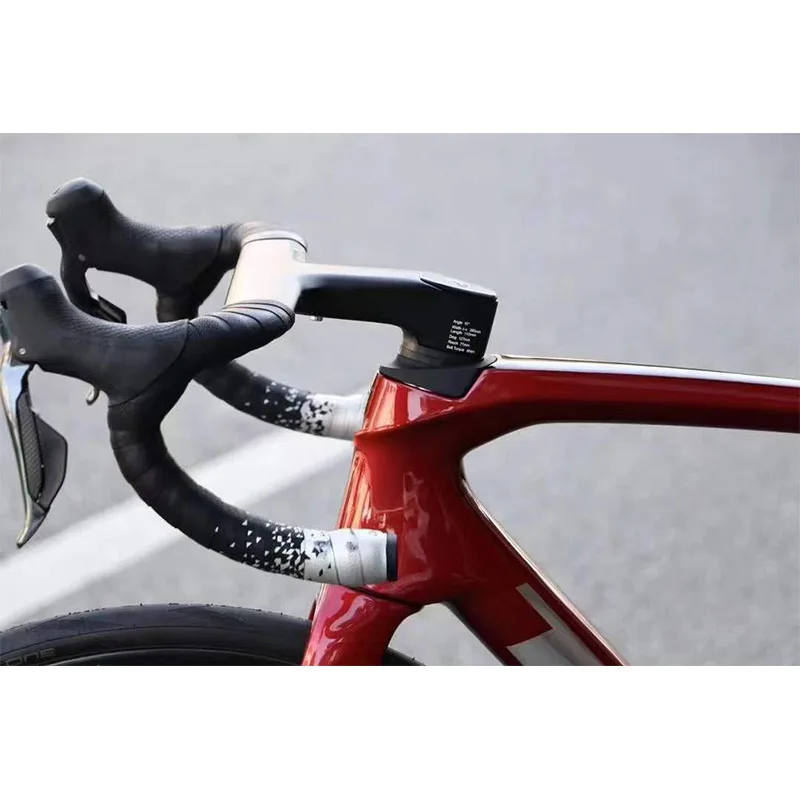 New The One Pro Road Bike Carbon Handlebar Integrated Internal wiring Bicycle Breaking wind Madone/Emonda Bicycle Handlebars