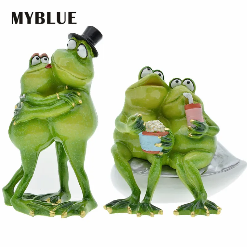 Cartoon Frog Figurine MYBLUE Cute Garden Animal Resin Embrace Lovers Nordic Home Room Decoration Accessories