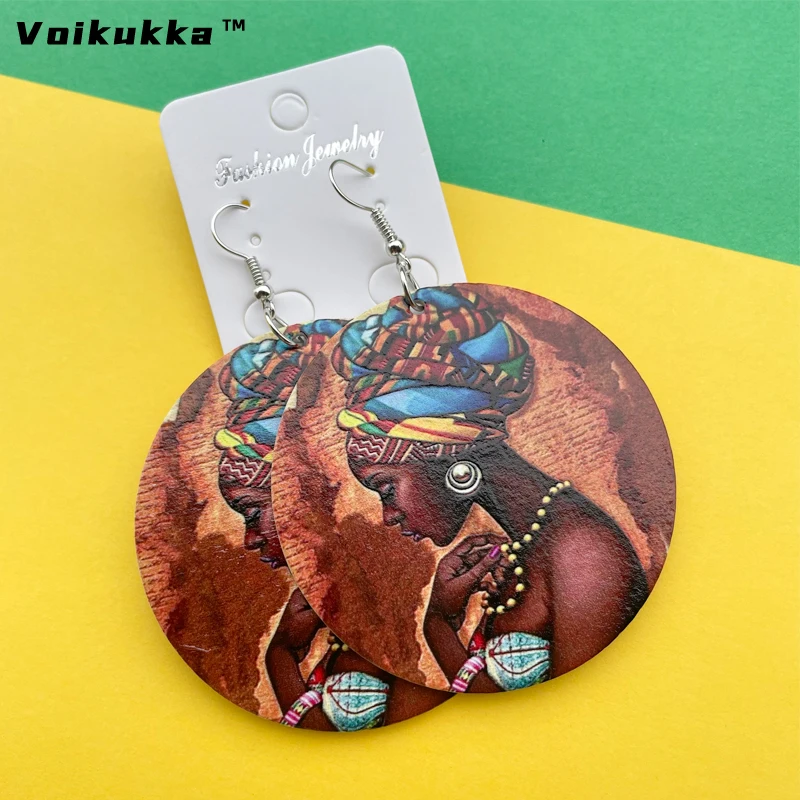Ethnic Fashion Images - Obraz afrykańska kobieta ubrana w chustę