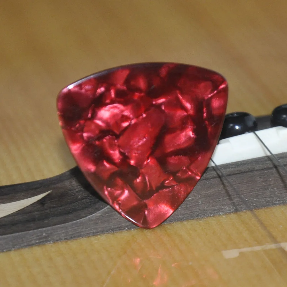 Lots of 50pcs Red Pearl 0.71mm Big Rounded Triangle Celluloid Guitar Picks