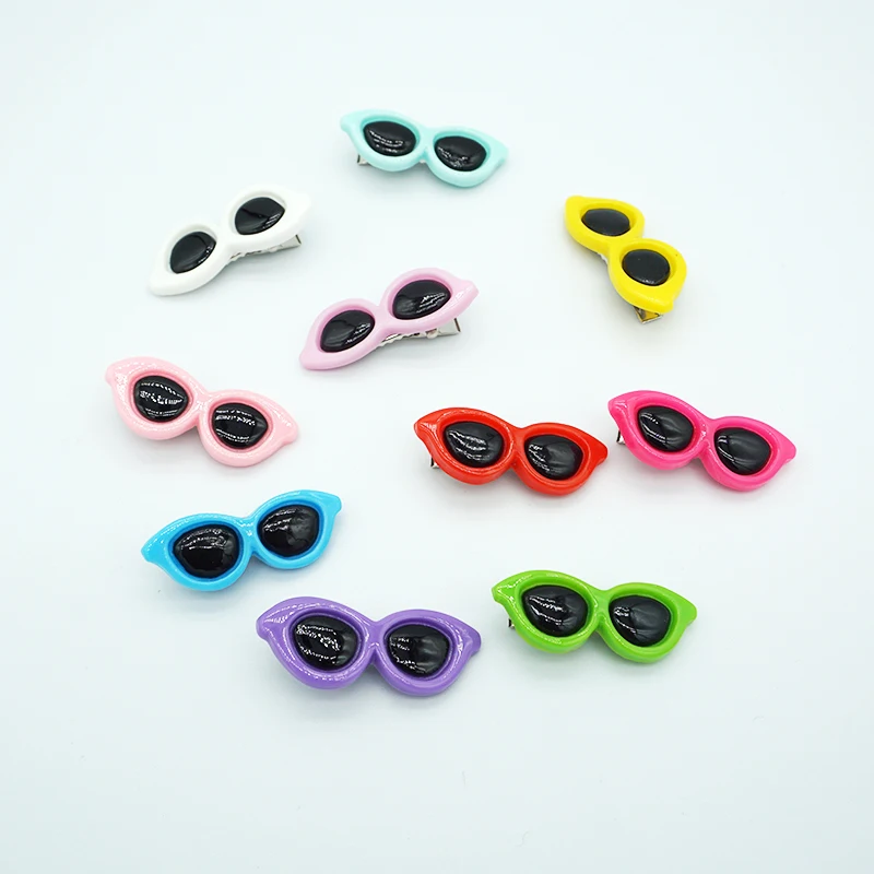 10 Pieces Plastic Pet Hair Clips Sunglasses Shape Hairpin For Small Dog 10 Colors Cute Heart Shape Dog Grooming Hair Accessories