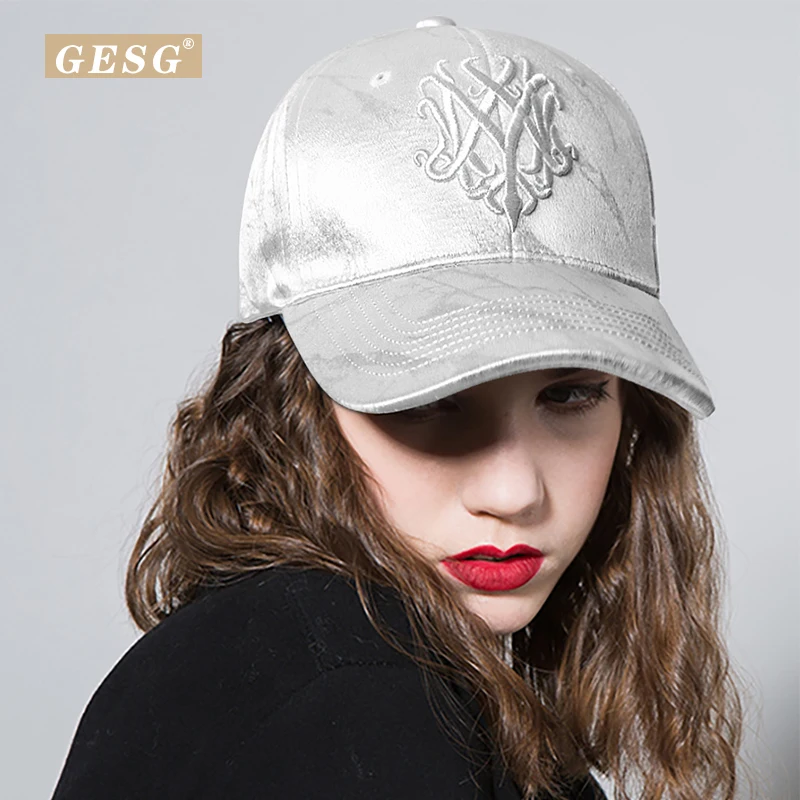 

Baseball cap smaller face fashion cap exquisite embroidery fashion joker suitable for face leisure cap