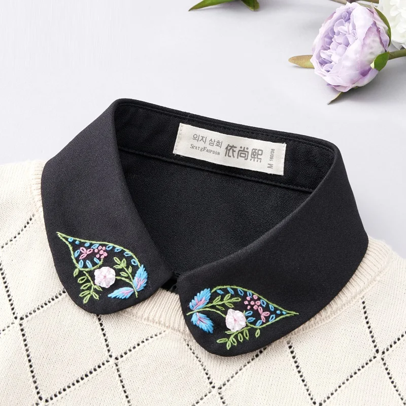 Elegant Embroidery Fake Collar Blouse Vintage Detachable Collar Women's Half Shirt False Tie Lapel Blouse Top галстук женский