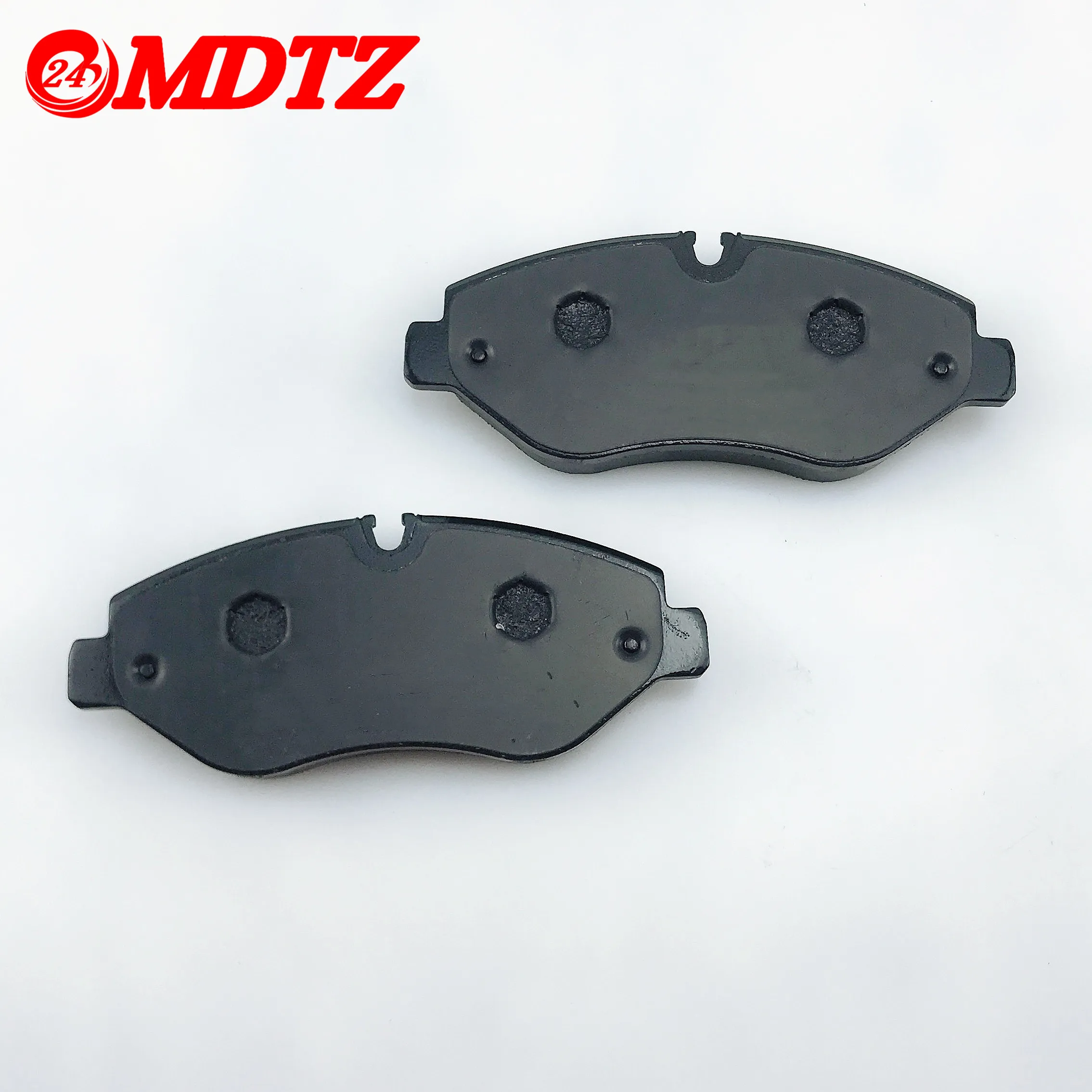 No Dust No Noise High Quality Brake Pads D1693 0064208400 W906 W639 W447 for Mercedes Benz SPRINTER ViTO