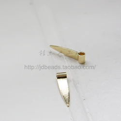 DIY Supply-Solid Brass Finding Triangle Charm - Arrow 3.5x4.5x19mm (3133C)