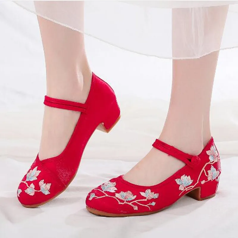 Embroidered Women Retro Mary Jane Pumps Ladies Ankle Strap Dancing Shoes Vintage Ethnic Dress Shoe Summer Autumn Mid Heels