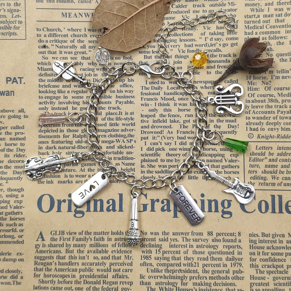 Antique Silver Plated Manual Music Series Guitar Violin Microphone Signs Chain Bracelet Men Women Birthday Gift CW037-040