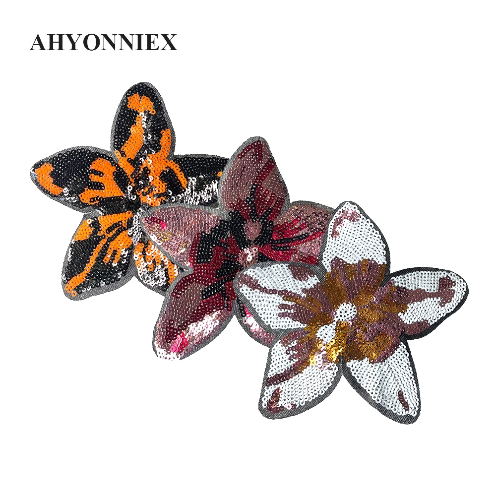 3PCS/LOT Flower Embroidery Patch Sequin Beaded Patches For Clothing Clothes Sticker Embroidered Appliques Iron On Parches