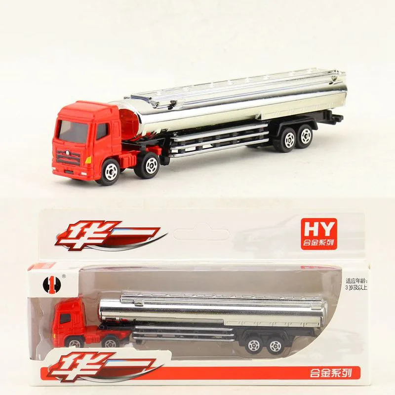 High-quality 1:60 alloy oil tank truck model,simulation engineering truck toy,model collection ornaments,free shipping