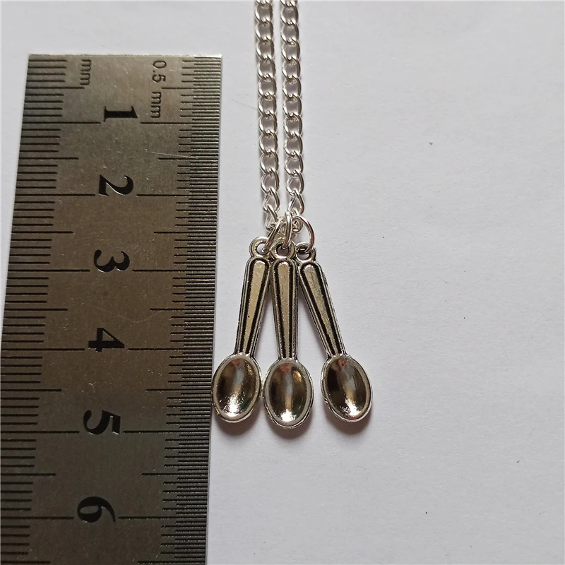 Antique Silver Color Spoon Pendant Necklace Mini Spoon Necklace for Girls Women Cute Pendant Necklace