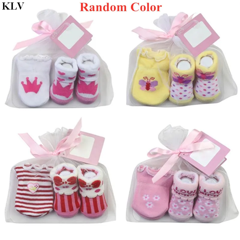 Calcetines suaves de algodón con dibujos animados para bebé, conjunto de guantes antiarañazos para bebé, niño y niña, regalo para recién nacido de 0