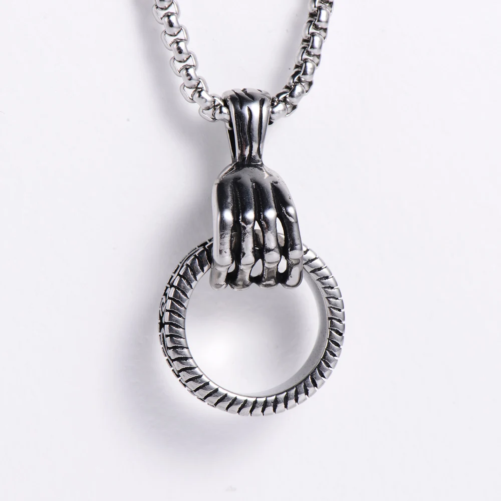 Punk New Style Stainless Steel Chain Skull Hand Circle Pendant Necklaces For Men And Women Male Fashion Men's Jewelry Gift