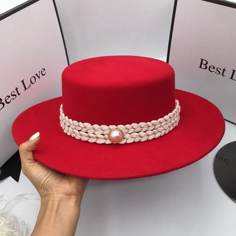 In the spring and autumn winter French style fragrant fashionable wool red hat for women ceiling fedoras