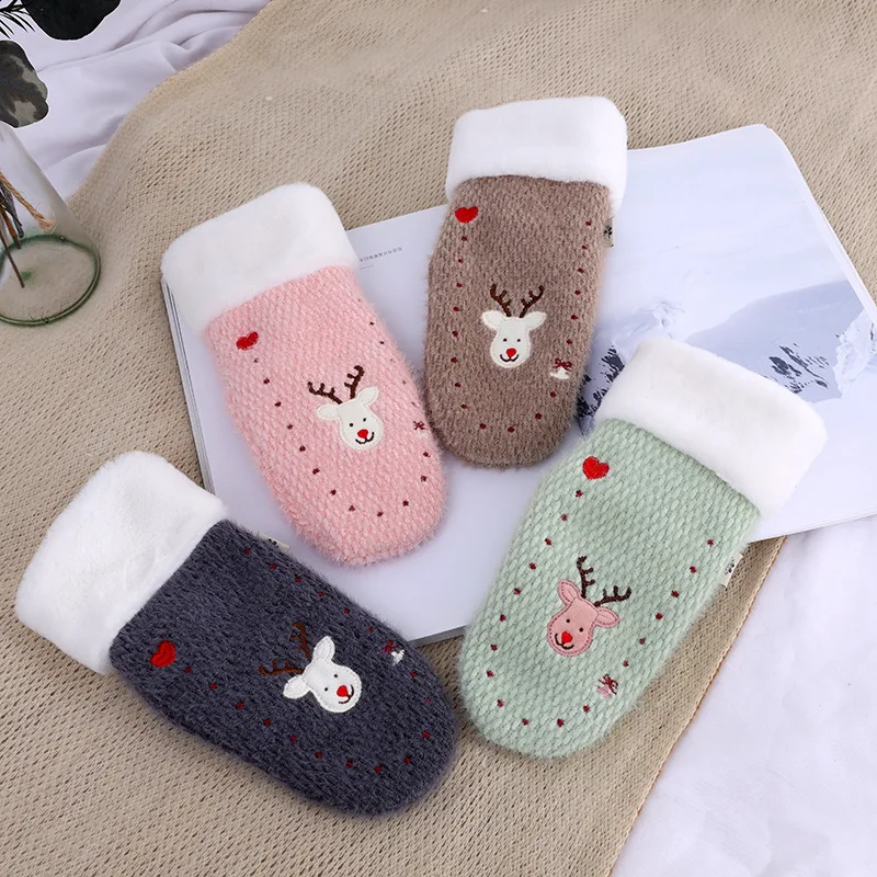 Women Winter Plus Thick Velvet Cashmere Plush Wool Knit Warm Mittens Female Cute Embroidery Cartoons Elk Full Fingers Gloves I32