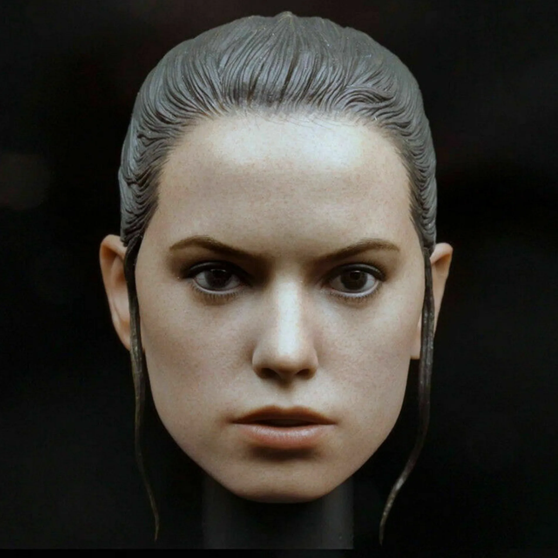 

1:6 Daisy Ridley Rey's head sculpture model is suitable for 12-inch female doctor TBLeague Phicen's figure and body toy soldier