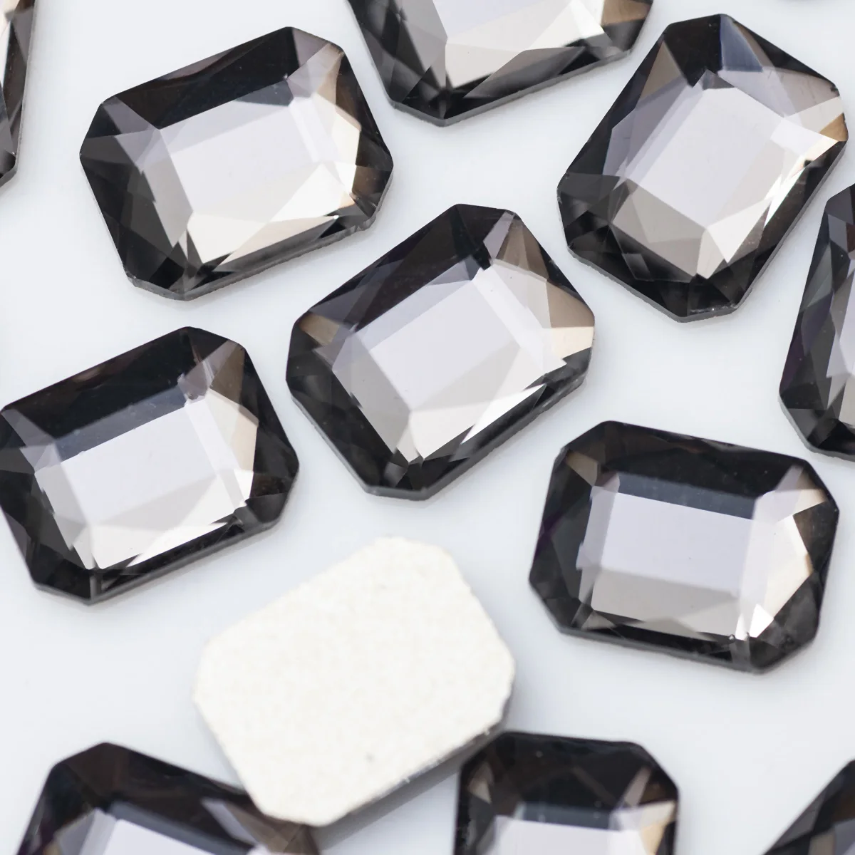 100 Stück 2455 6x8mm Kristall AB Bunte Oktagon-Nagelsteine Nicht-Hotfix für Nagelkunst, Taschen, Kleidung, DIY-Design, Dekoration – Detail 6