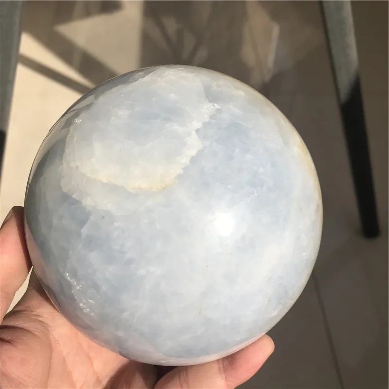 2.08kg Natural Healing Crystal Ball Sky Blue Celestite Sphere for Wedding decoration