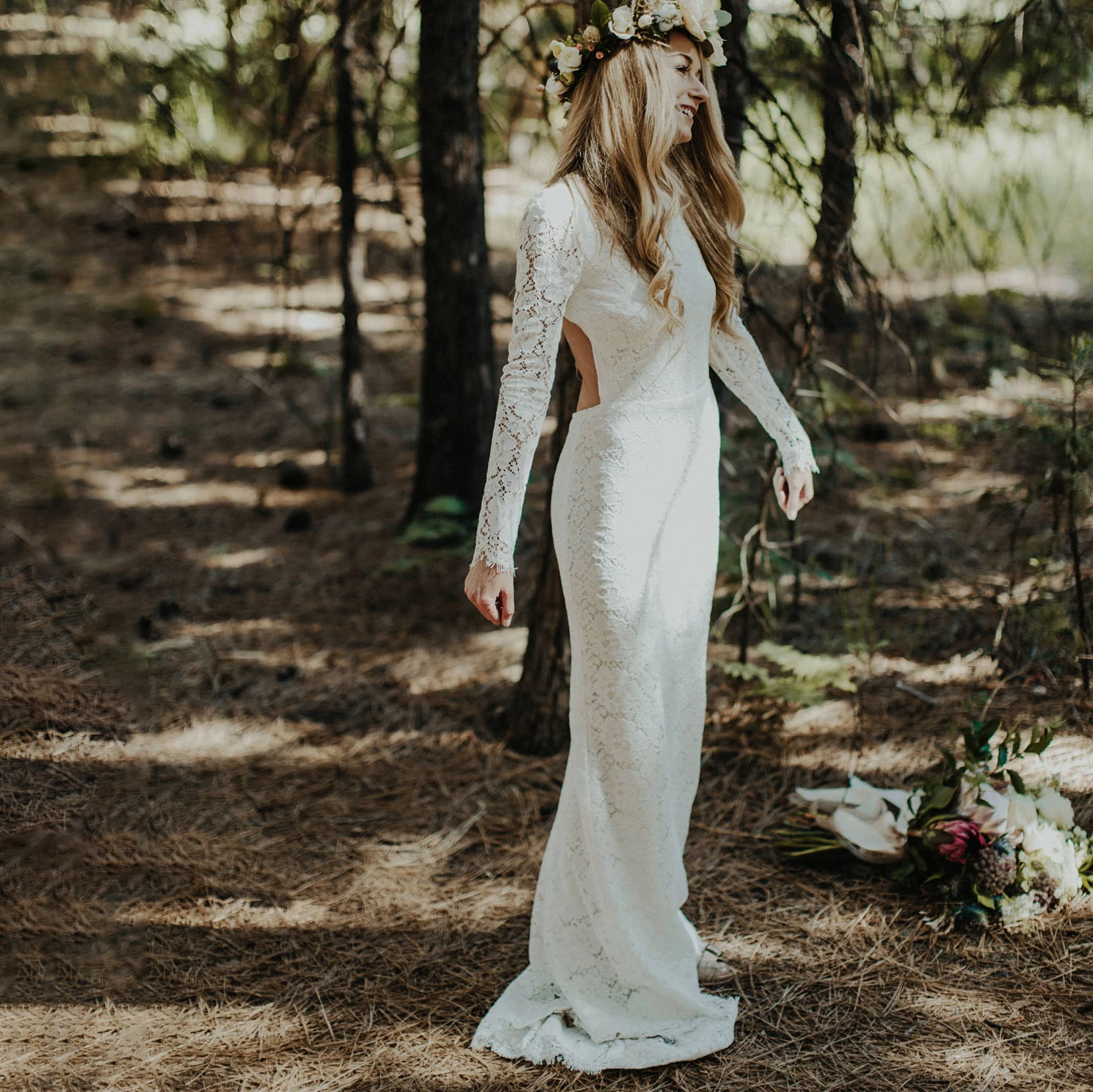 Vestido de novia de manga larga de encaje, traje de novia con diseño de sirena, calado rústico, espalda abierta, cuello de murciélago, fotografía