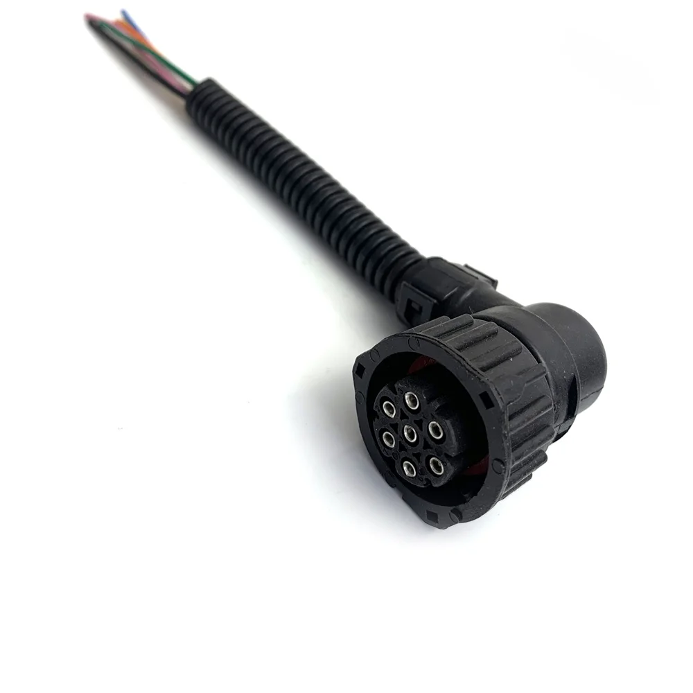 

The wiring plug is suitable for Sinotruk Howo ESC headlight plug 7 plugs