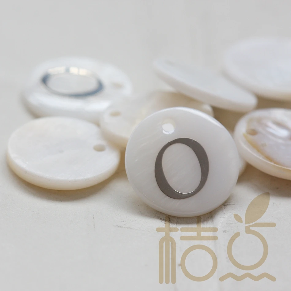 DIY Supply-Natural Shell with Alphabet Finding - Silver Color - Alphabet - Letter - Round 15mm (B203)