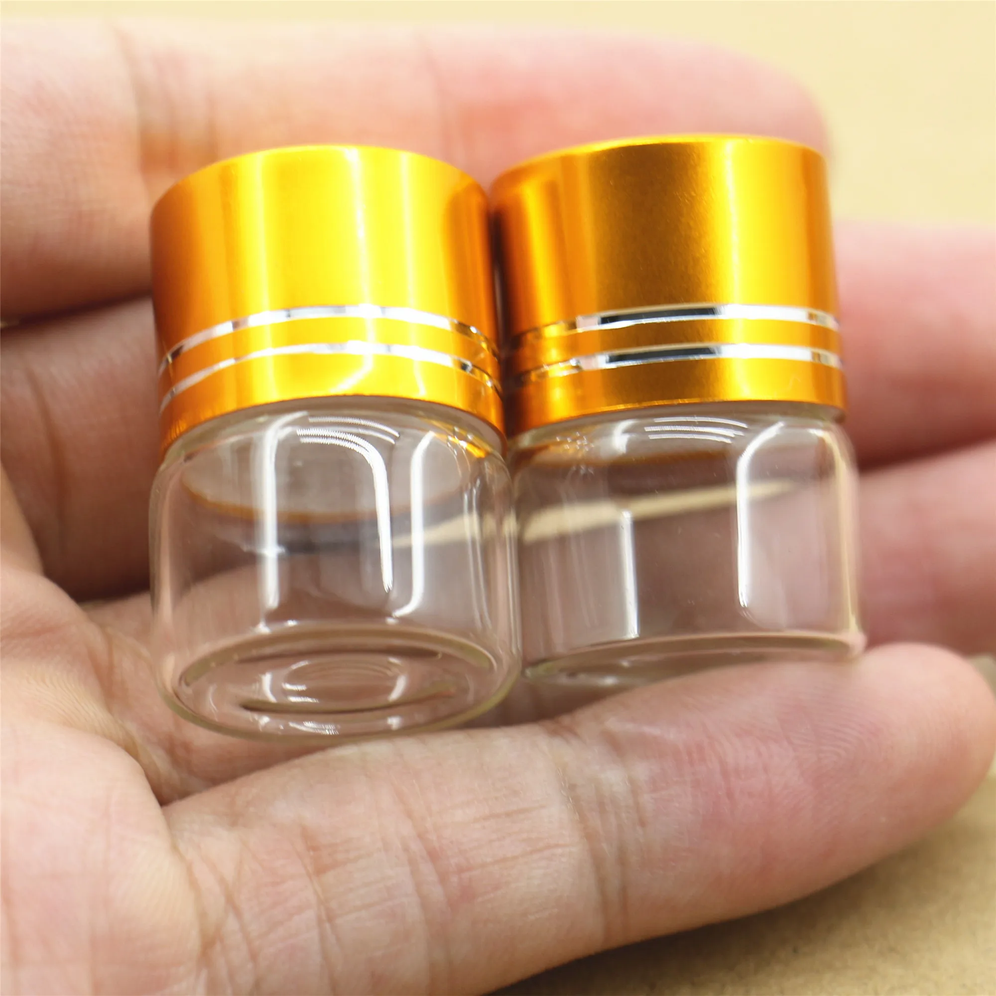 50 PCS/lot 22*30mm 5ml Glass Bottle Golden Plastic Caps Glass Jars Mini Diy Wedding Gift Vial Test Tube