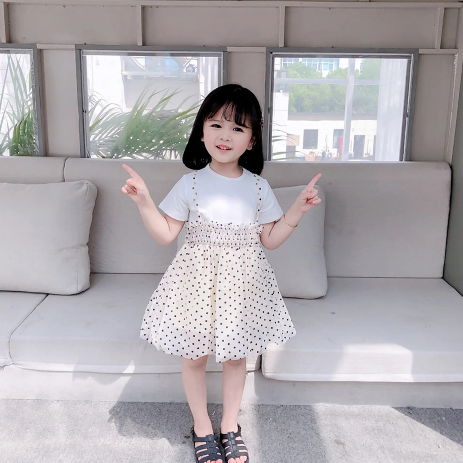 Small fresh Girls Dress Toddler Baby Girls Ruffles Net yarn Patchwork Princess Dress Girls Summer Casual Clothes Ropa de bebé