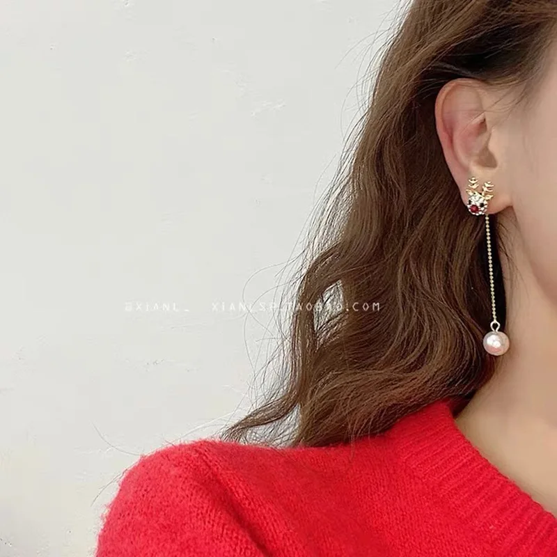 New Christmas Deer Stud Earrings for Women Cute Animal Elk Rhinestone Earring Merry Christmas New Year Wedding Jewelry Gifts