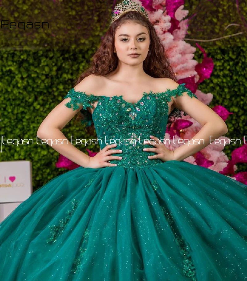 Vestido de quinceañera de tul verde para niña, traje de quinceañera con apliques de cristal con cuentas, escote Corazón, vestido de desfile, vestido de cumpleaños para niña mexicana