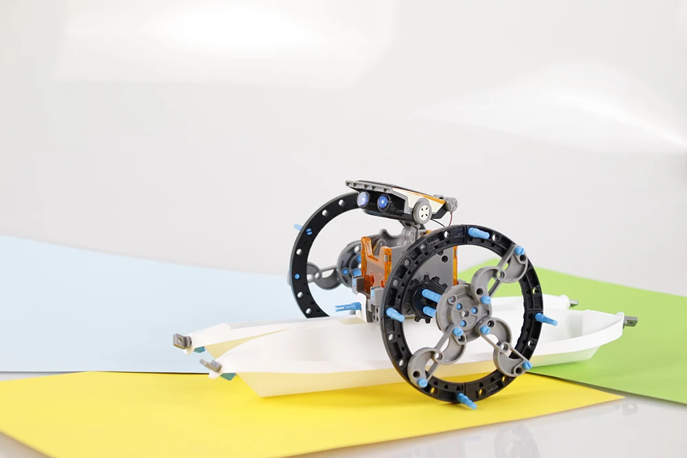 STEM 13-in-1 Education Solar Robot Toys DIY Building Science