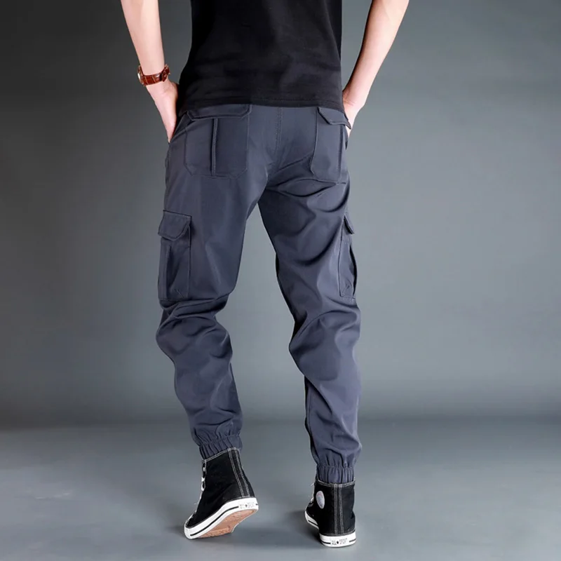 New winter men\'s pants thickened fleece jogging pants multi-pocket loose sports pants men\'s casual warm sports pants overalls