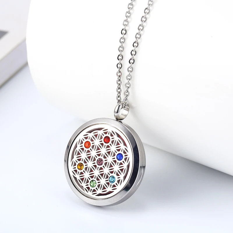 30mm Chakra Design Aromatherapy Locket Pendants Essential Oils Stainless Steel Diffuser Perfume Locket with Pads Drop Shipping