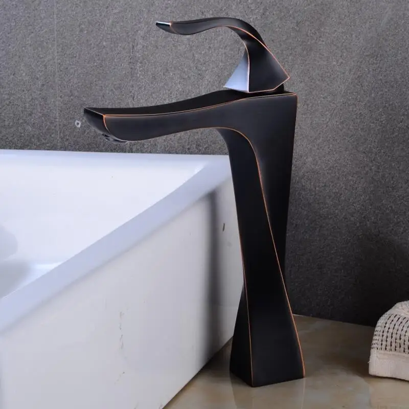 Рисунок 3 - Высокий/короткий смеситель для ванной комнаты Becola