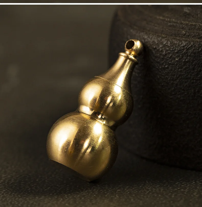Vintage Brass hollow gourd craft DIY Pendant ornament Miniature Fitting Keychain Pendant Accessories a1071